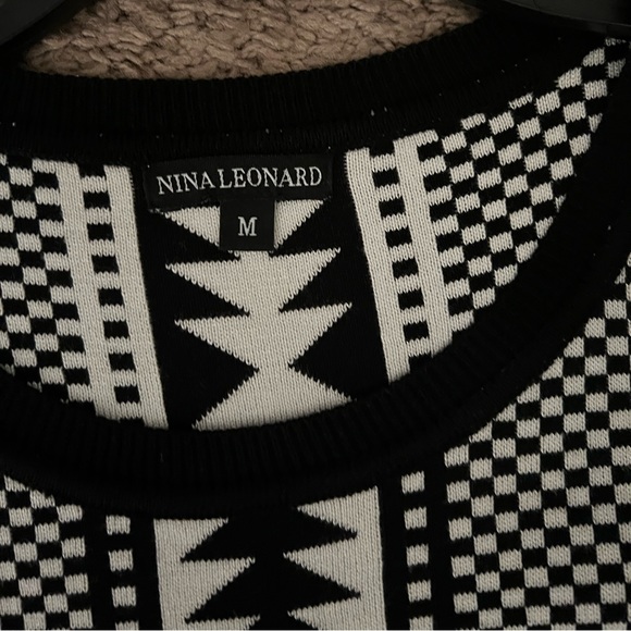 ❌SOLD❌ Black white geometric midi dress size medium - Picture 3 of 5